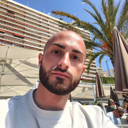 Lorenzo M. profile photo