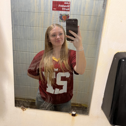 Dayla B. profile photo