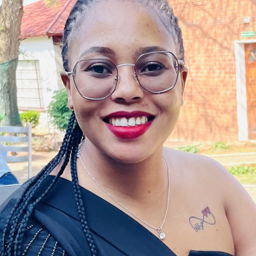 Alinah L. profile photo