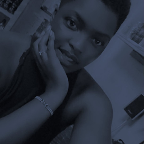 Lizzie  M. profile photo