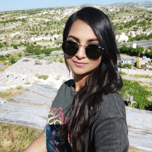 Nikki S.