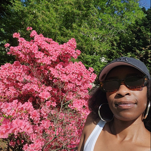 Nee J. profile photo