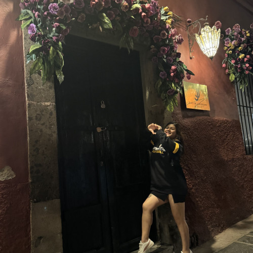 Ivonne F. profile photo