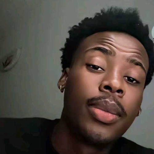 slìm D. profile photo