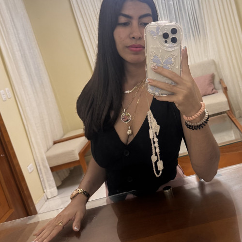 Andrea V.