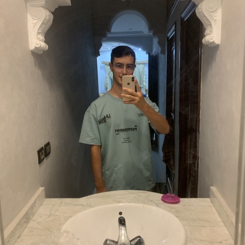 Taha E. profile photo