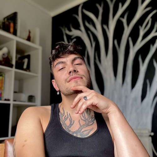 Valter F.