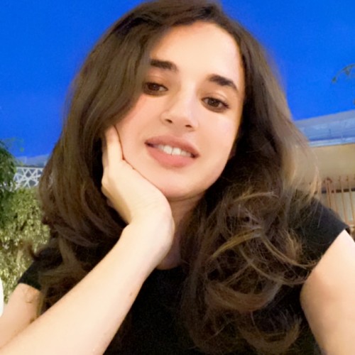Yasmine M.