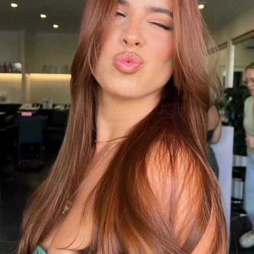 lara s. profile photo