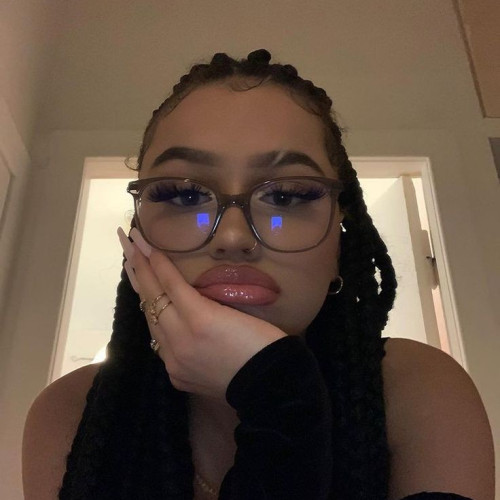 cherry b. profile photo