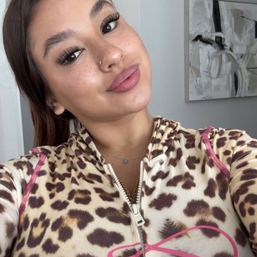 Camila L. profile photo