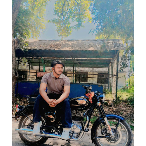 salluu m. profile photo