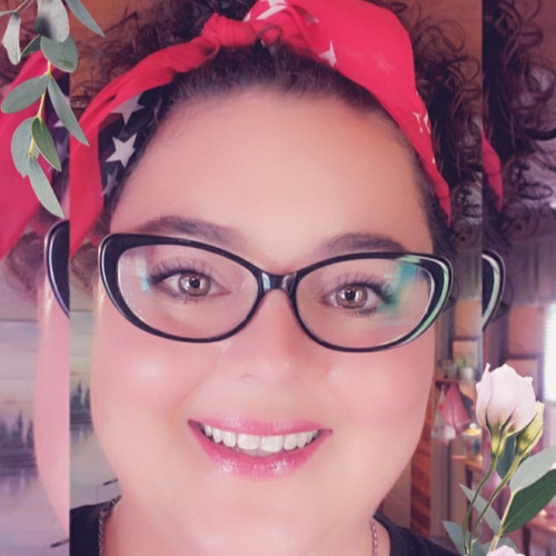 Lindsey j. profile photo
