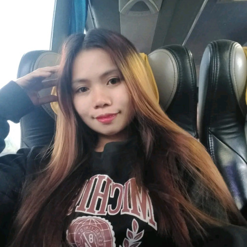 Genevieve  M. profile photo
