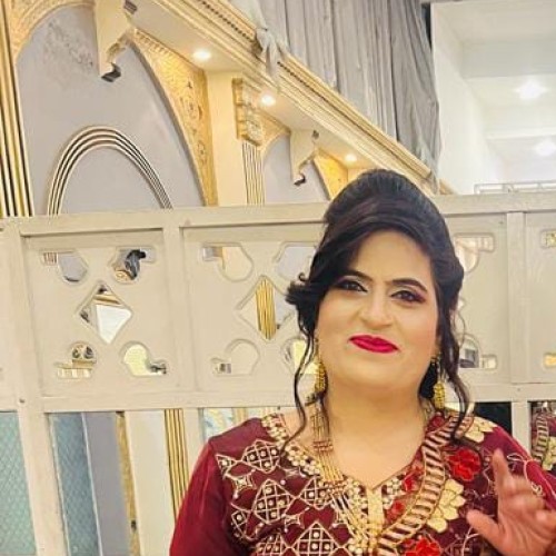 Nasreen  B.