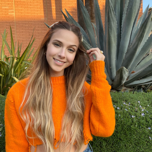ellen t.