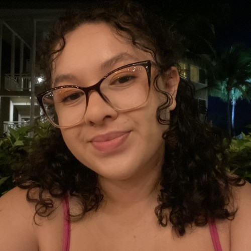 Fernanda V.