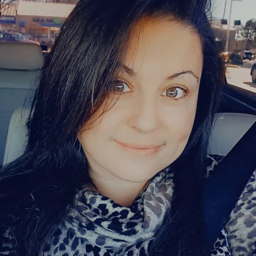 Crystal R. profile photo