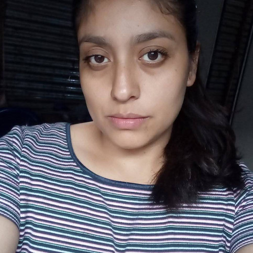 Iveth L. profile photo