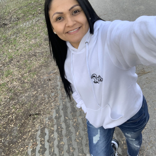 Yeny L. profile photo
