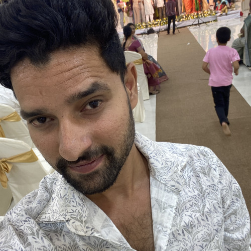 Dinesh  B. profile photo