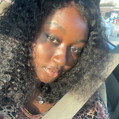 Tomi  c. profile photo