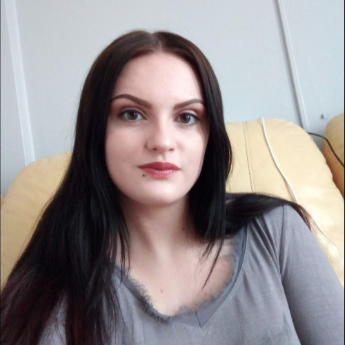 Chloe B. profile photo