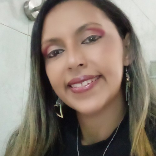 Mafer C.
