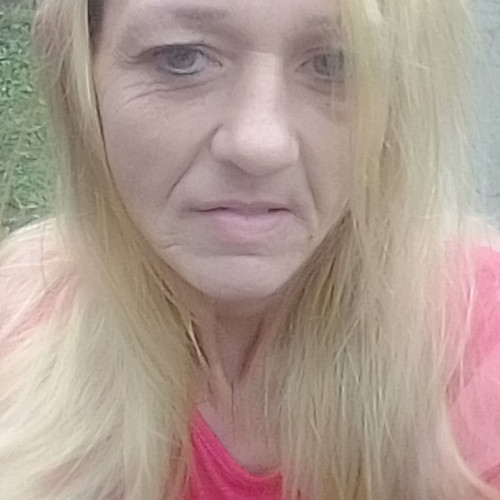 Dee L. profile photo