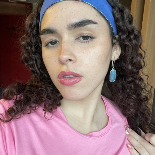 Naira M. profile photo
