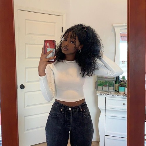 marianne j. profile photo