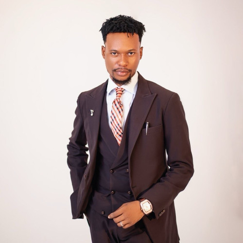 ElPraise G.