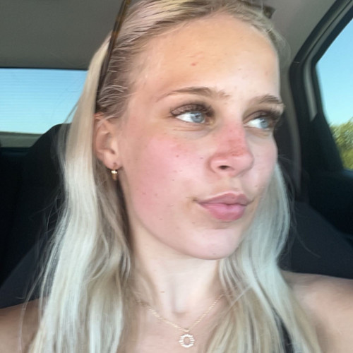 zoey K. profile photo