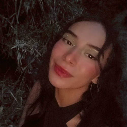 laura m. profile photo