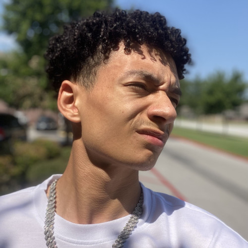 Gojo F. profile photo