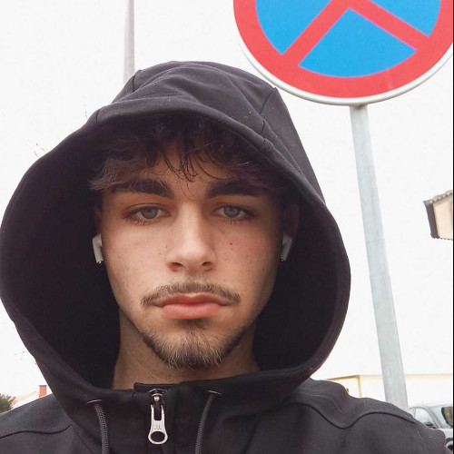 leo P. profile photo