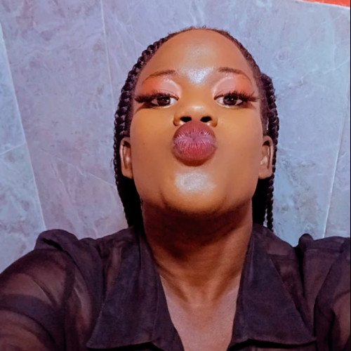 @qween m. profile photo