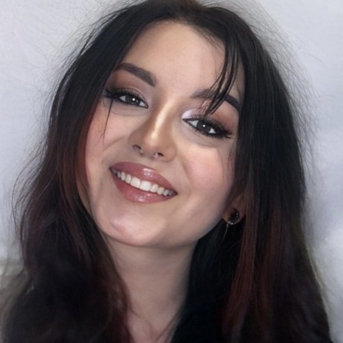 Lucia L.