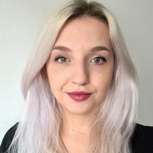 Leona M. profile photo