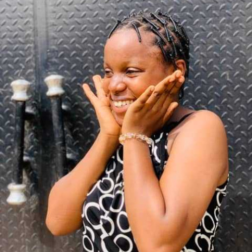 Esther O. profile photo