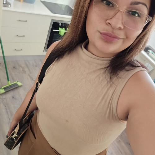 Laura R. profile photo