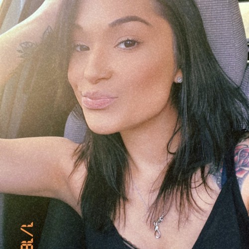 Claudia T. profile photo