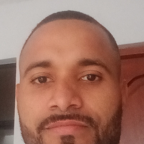 Ewinng  B. profile photo