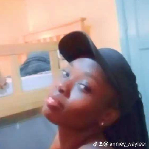 Anniey w. profile photo