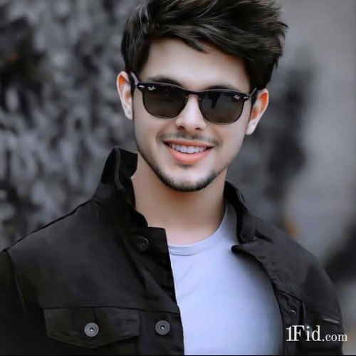 Aijaz  A.