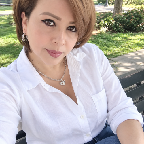 Luz Adriana P. profile photo