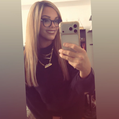 Candi K. profile photo