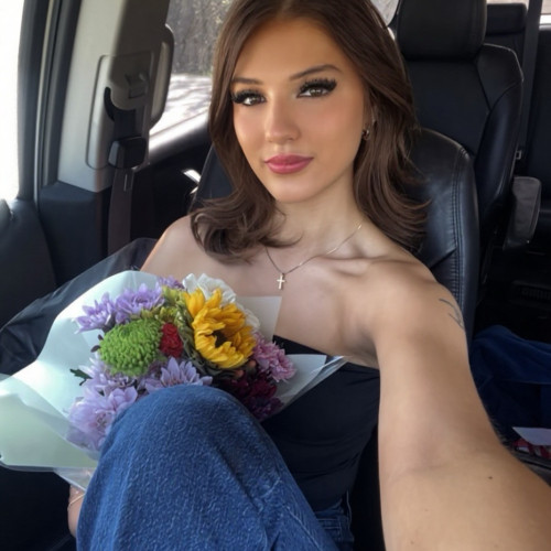 Lilly W. profile photo