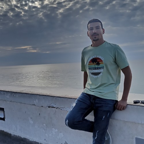 Amine  E. profile photo