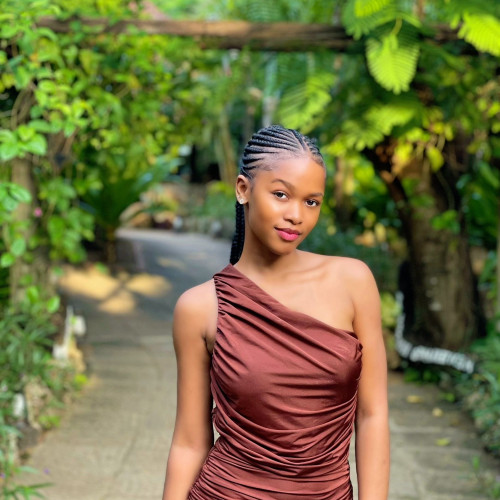 Niah E.